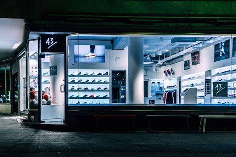 43einhalb Shop of 43einhalb sneaker store.